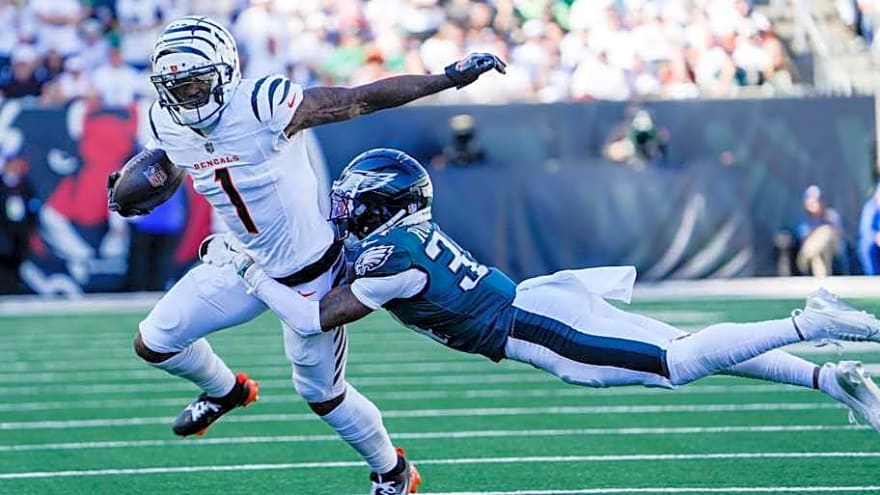 Stat of the Jay: How Many Receivers Have Led League in Any Triple Crown Category in Back-to-Back Seasons?