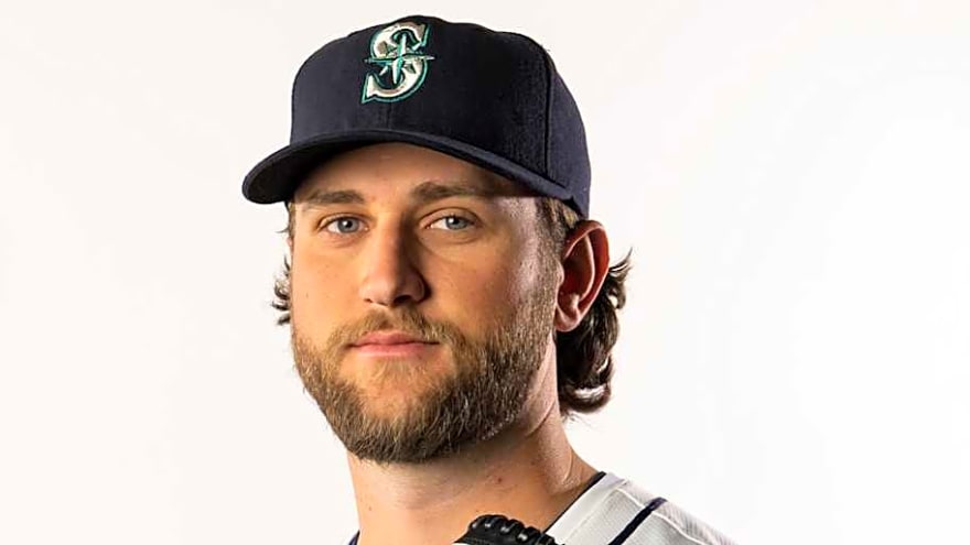 Seattle Mariners Option Veteran Reliever to Make Room For Trade Acquisition
