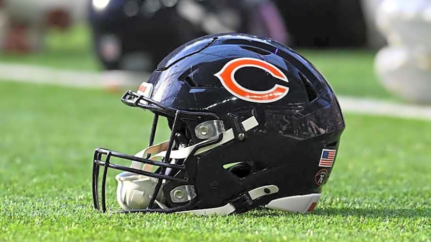 Chicago Bears Linked to Stunning Trade With Rising Defensive Star
