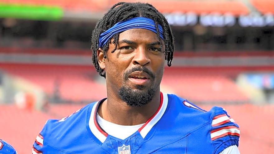 How Jim Leonhard's Scheme Change Set Greg Rousseau Loose in Bills' Victory