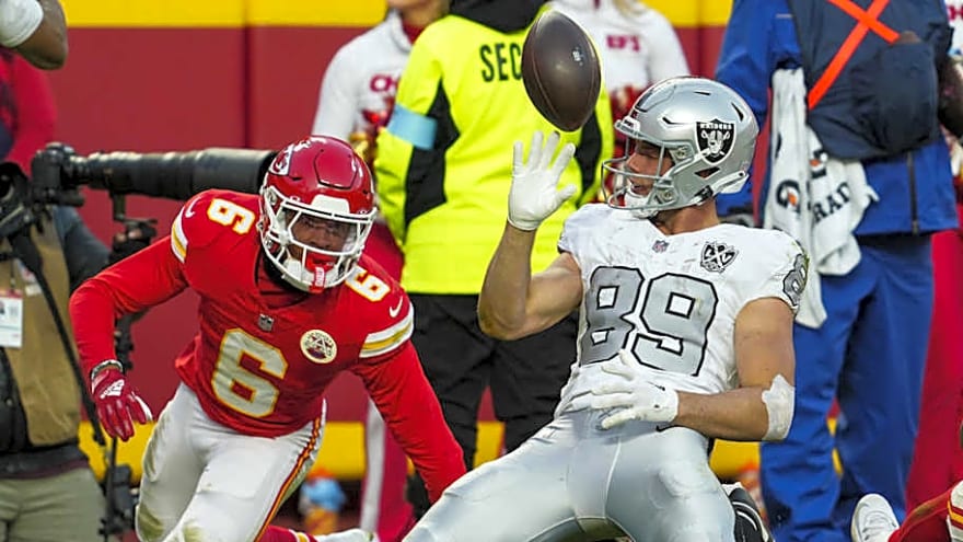 Raiders&#39; Bowers Receives High Praise from Well-Respected Source