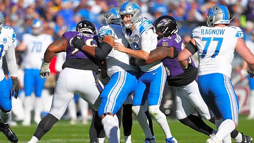 What Ben Johnson's Worst Game Against the Lions Says About Their Gameplan on 'MNF'