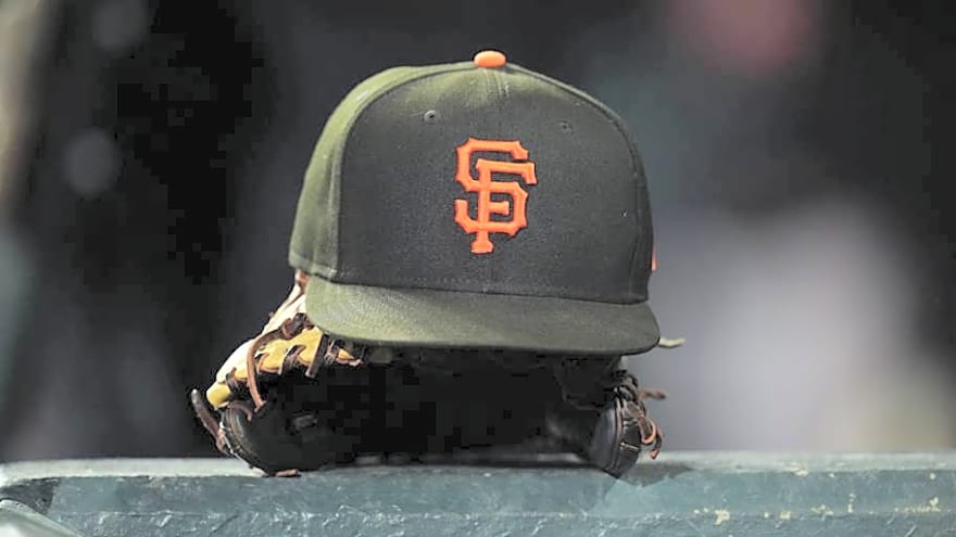 Giants Infielder, Wife Announce Upcoming Birth of Child Via Social Media