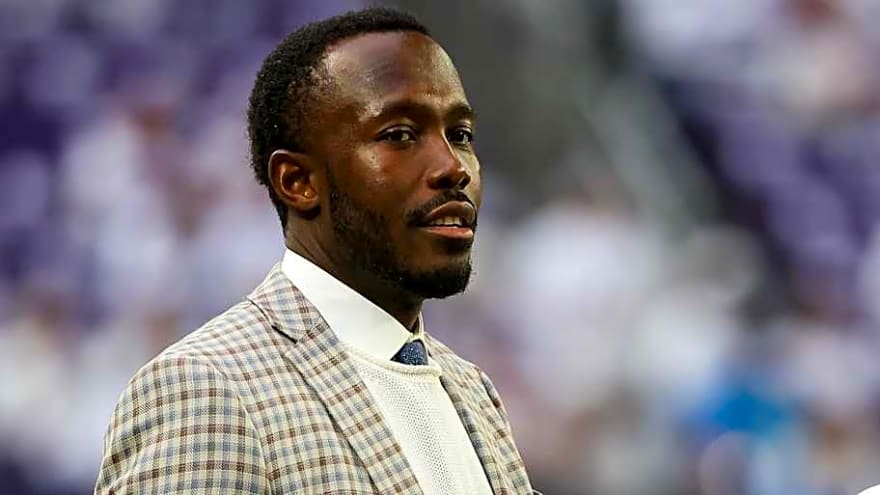  Minnesota Vikings Fire GM Kwesi Adofo-Mensah