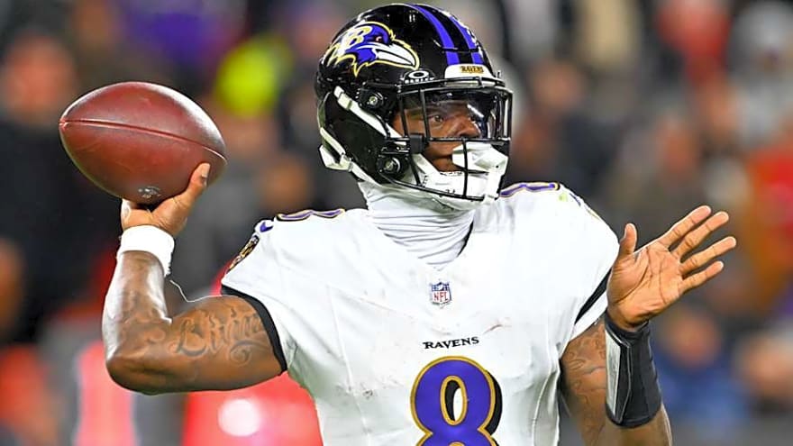 The latest playoff picture shows the Ravens circling the Steelers like sharks