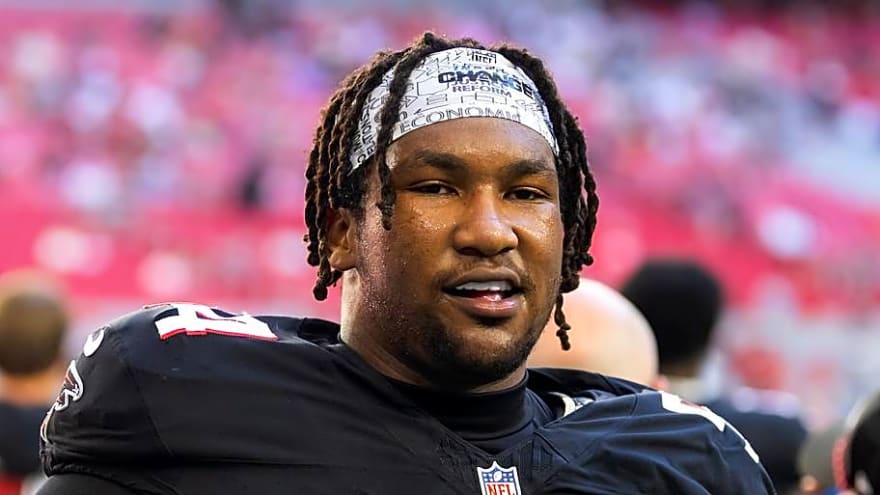 Atlanta Falcons DL Ready to Take Over as Leader with Bigger Role in 2026
