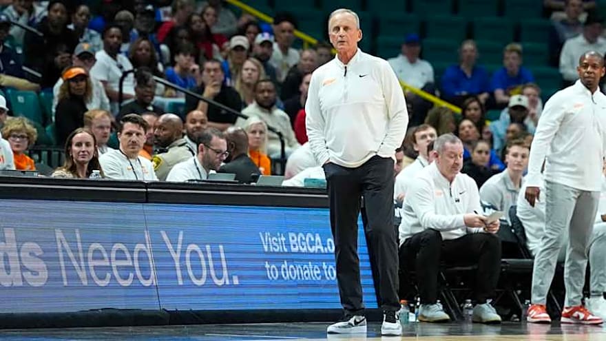 Everything Tennessee Basketball HC Rick Barnes and Nate Ament Said After Loss to Kansas