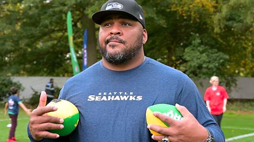 Walter Jones, Russell Wilson, Bobby Wagner among Seahawks greats named best pick ever at their draft slot