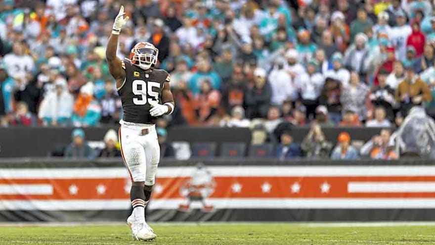 NFL Executives Rank Cleveland Browns Defender #1 Player at His Position