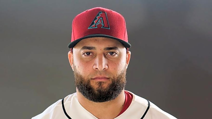 Diamondbacks Trade Hard-Throwing Reliever to Brewers