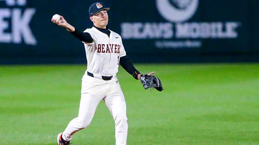 #7 Oregon State Baseball Blows Out Washington State 18-0