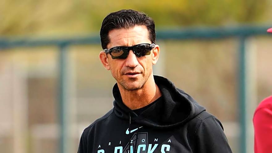D-backs&#39; GM Mike Hazen Shuts Down Torey Lovullo Rumor
