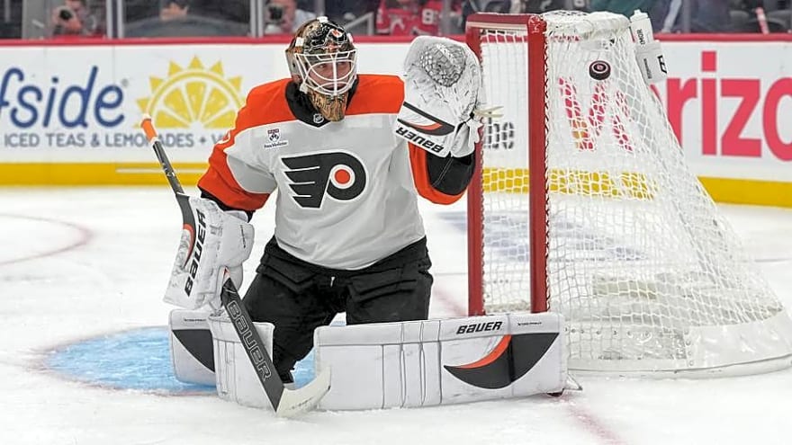 3 storylines to watch as Flyers host the struggling Hurricanes