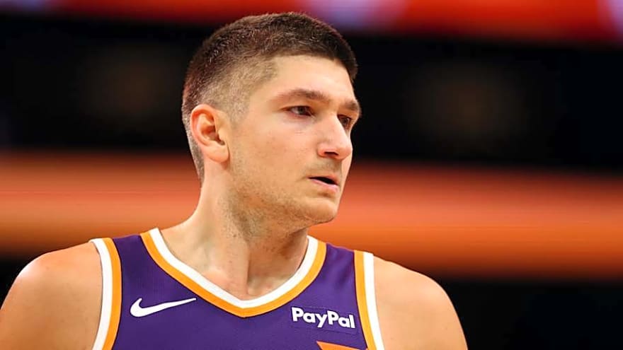 3 Key Players Questionable for Suns vs Warriors Play-In Matchup