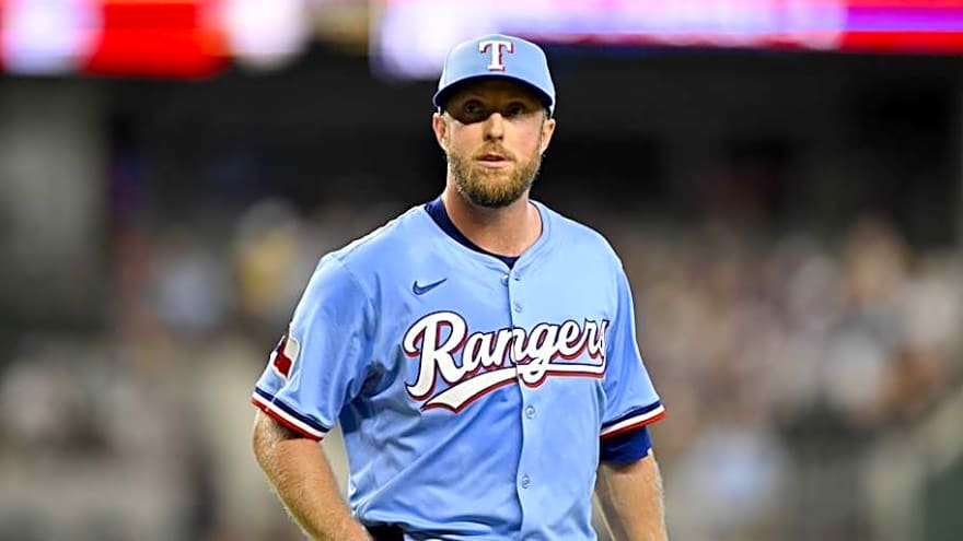 Diamondbacks Make Reunion Signing Official