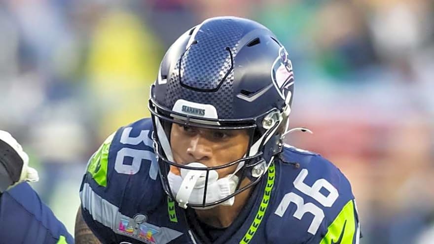 Re-Signing George Holani Gives Hint For Seahawks RB Solution