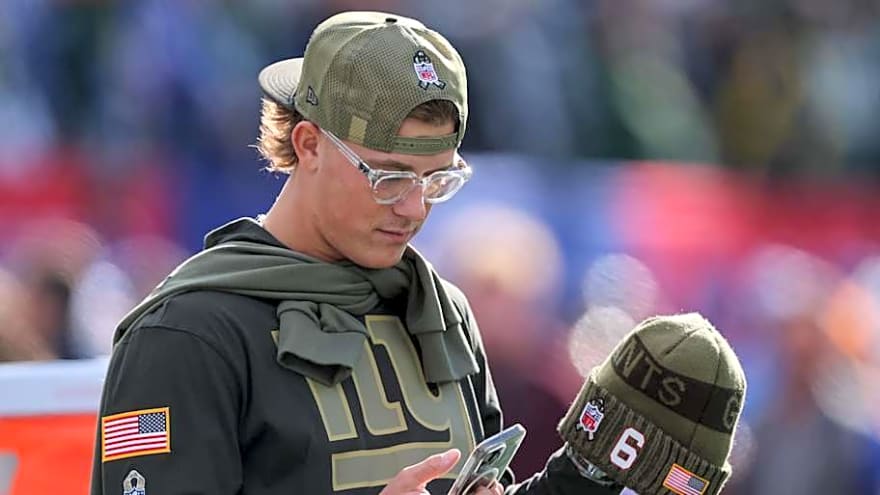 Giants QB Jaxson Dart Remains Limited in Practice