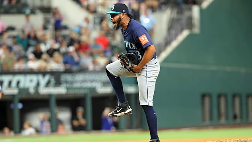 Seattle Mariners Survive Texas Rangers in Extra Innings, Hang on to Win 7-6