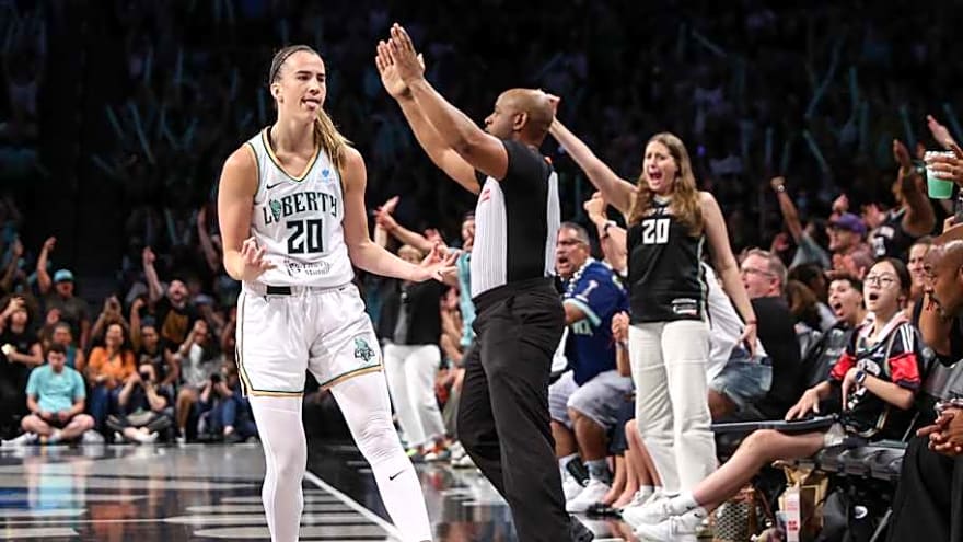 Sabrina Ionescu Dominates in Liberty&#39;s 89-79 Win Over Kelsey Plum&#39;s Sparks