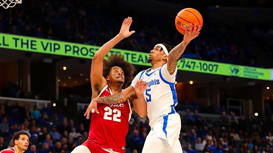 Wisconsin Badgers transfer forward dismissed from team before start of regular season