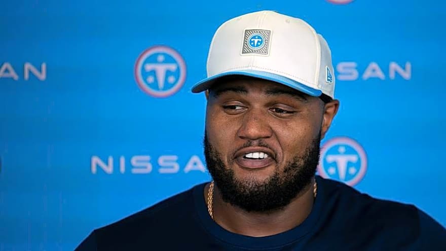 Titans 2027 Mock Draft Puts Pressure on Dan Moore Jr. to Perform in 2026