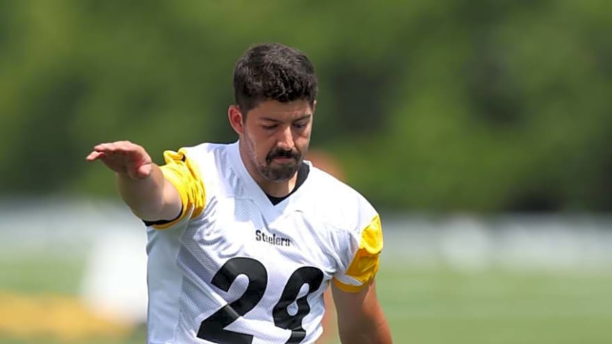 NY Giants Host Former University of Pittsburgh Kicker for a Tryout