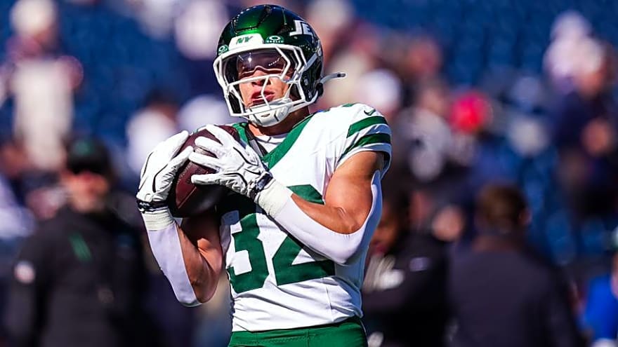 Isaiah Davis's Jets Future on the Line With Breece Hall Officially Questionable vs. Dolphins