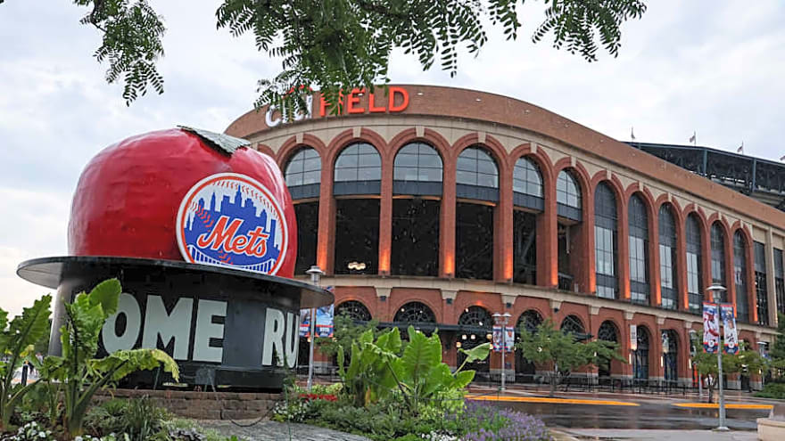 Mets' Former Top Pitching Prospect Set to Make First MLB Start in Almost 2 Years