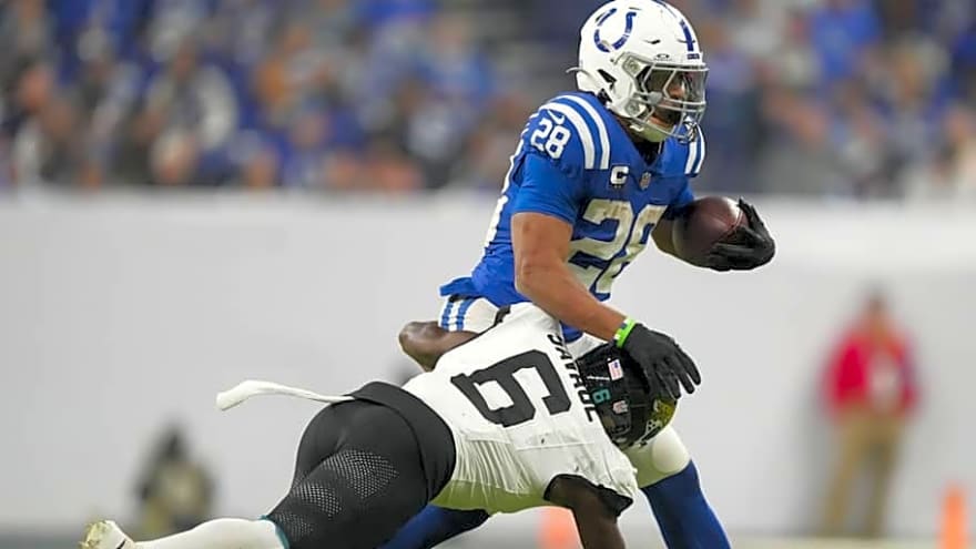 Examining Who Eagles Might Add To Fill Their Open Roster Spot
