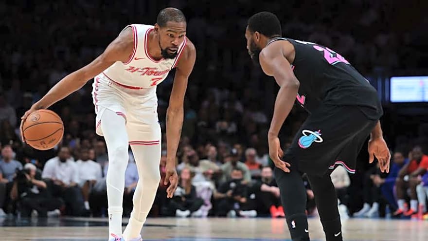 Rockets' Kevin Durant Explains Strategy Behind Sneaker Colorways