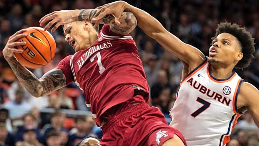 Calipari says details, not effort, doomed Razorbacks at Auburn