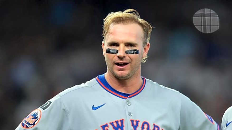 Insider suggests Mets NL East rival should steal Pete Alonso