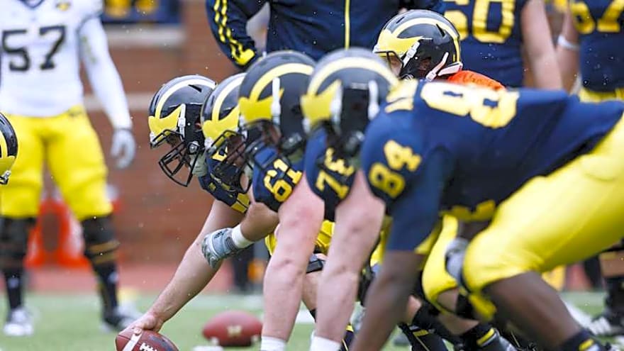 Michigan football misses out on top-50 recruit who commits to Texas Longhorns