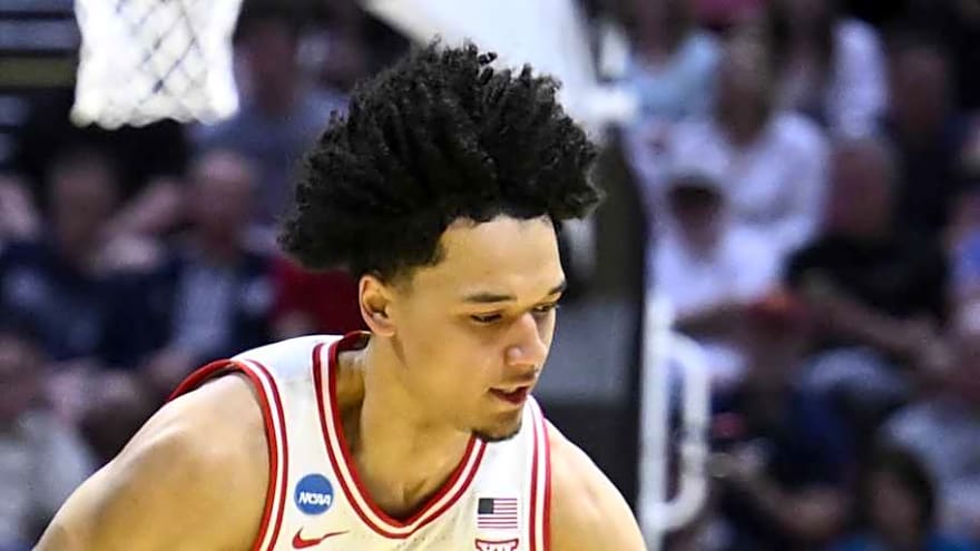 Projected Arizona Starting Lineup and Rotation for Sweet 16