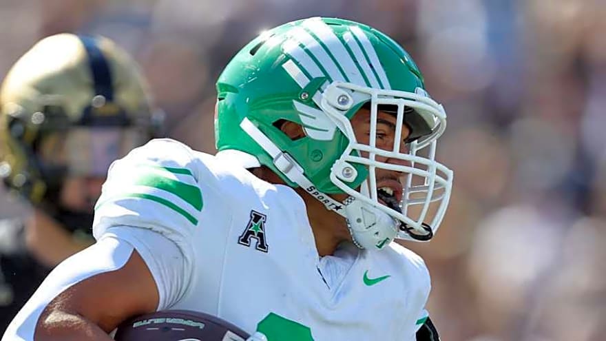 Texas Longhorns Battling Arch-Rival For Star Transfer Portal RB