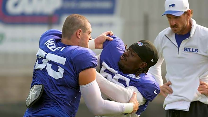 Bills&#39; returning edge-rusher hilariously confused for Joey Bosa
