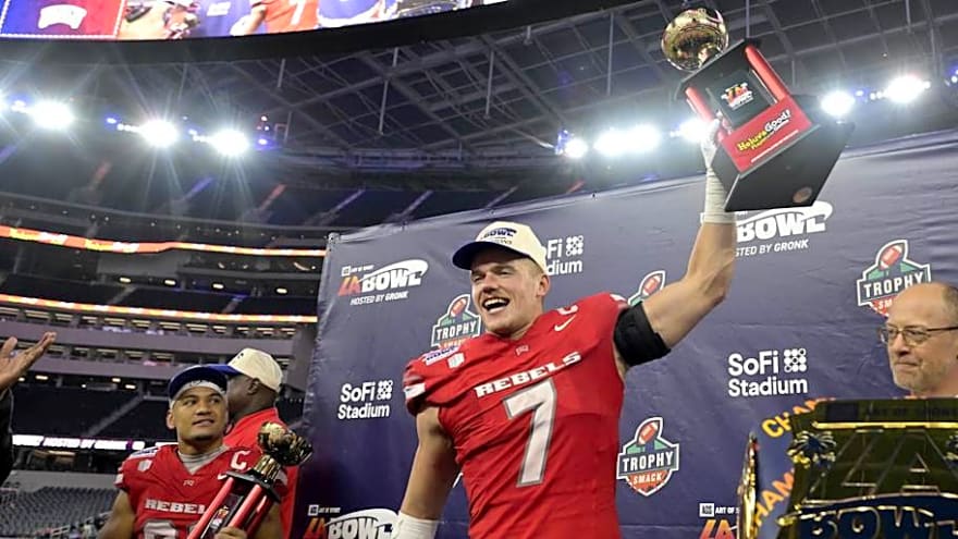 Johnathan Baldwin And Jackson Woodard Represent UNLV In 2025 NFL Training Camps