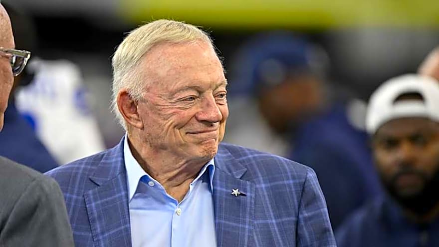 Jerry Jones&#39; Wild Reaction To Eagles-Cowboys Jalen Carter Ejection