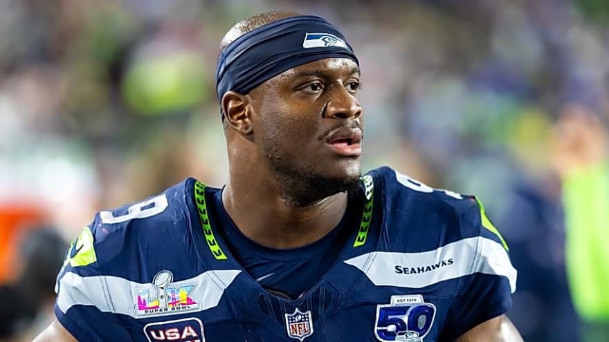 Where Does Kenneth Walker Rank Among NFL Running Backs?