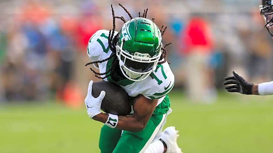 Analysts Disagree on Davante Adams’ Potential in Rams Offense