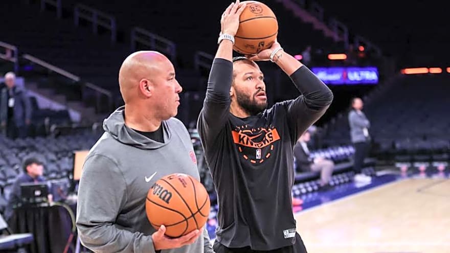 Jalen Brunson Shocks His Dad With Response During Knicks Game