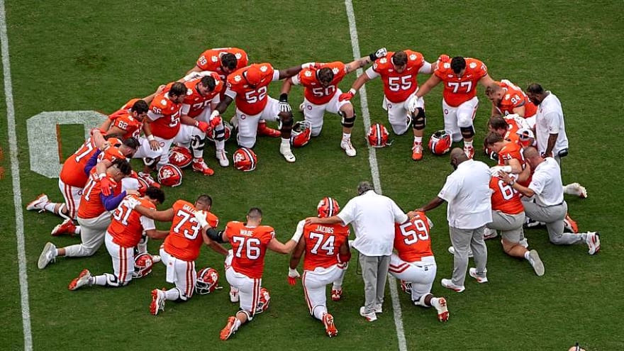 Clemson Tigers Lock In Commitment From Four-Star Georgia Tackle