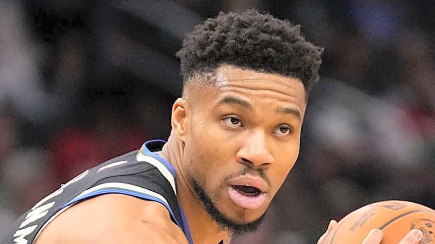 Giannis Antetokounmpo, Milwaukee Bucks Might Need to Push Panic Button