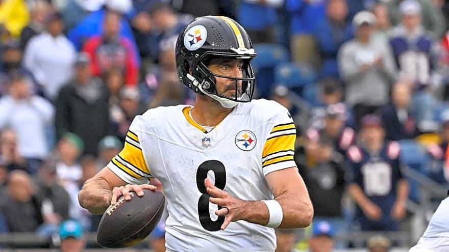 Patriots DT Slams Steelers' Aaron Rodgers: 'Enjoy Retirement'