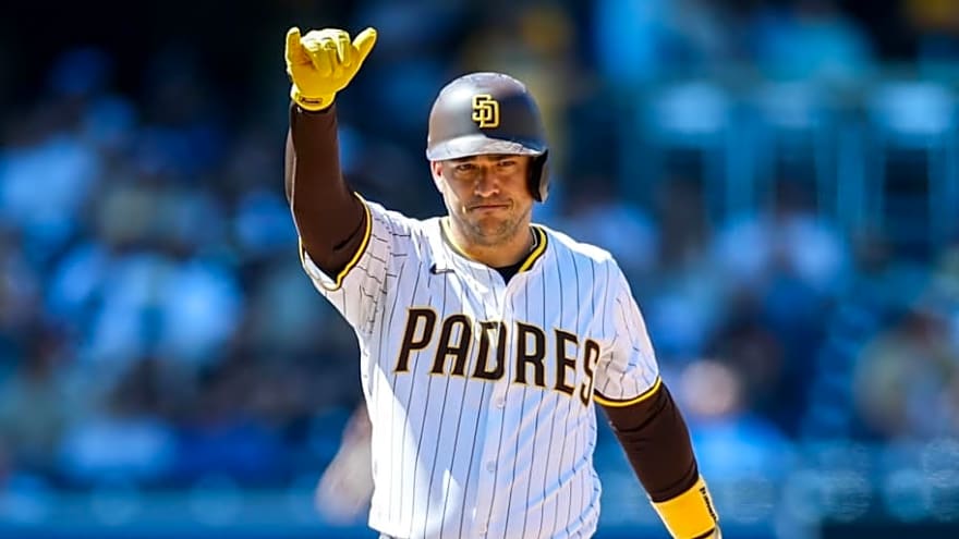 Padres Free Agent Could Bolster Yankees Depth