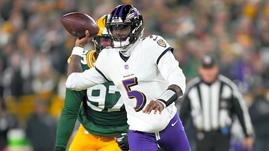 Ravens' Tyler Huntley Jokes About Shedeur Sanders Favor