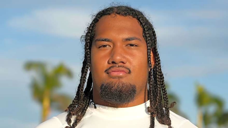 Position Battle Brewing on USC Trojans Offensive Line 