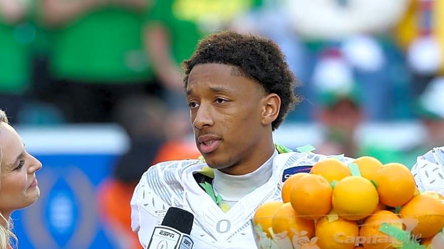 Oregon Ducks' Brandon Finney, Iapani Laloulu Turning Heads With Fall Camp Leadership