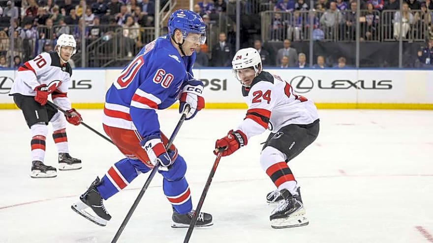 Devils top prospect leaves preseason game with injury, timeline unclear
