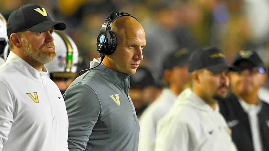 For Vanderbilt Football, The SEC's Last-Place Team, Hope Is Becoming Hard To Come By